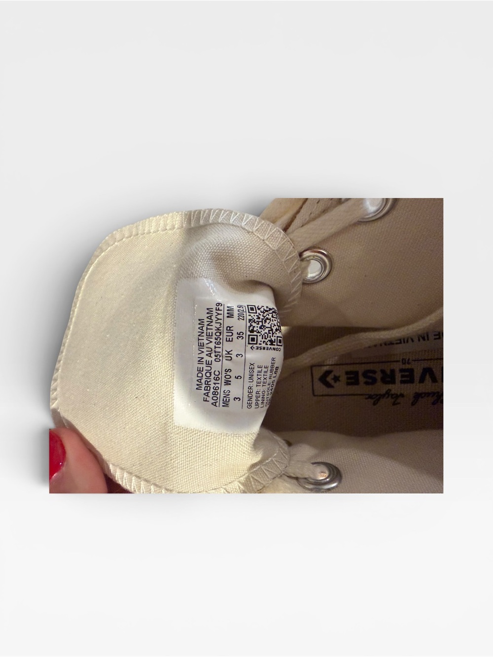 Converse Unisex Chuck 70 High Top Sneakers - Picture 7 of 7